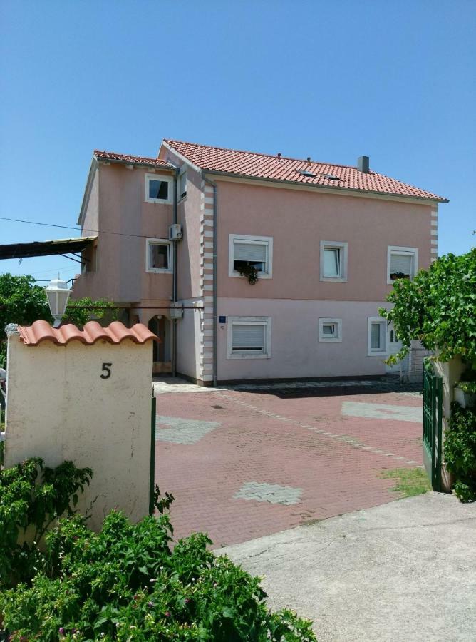 Apartments Saraden 보디체 외부 사진