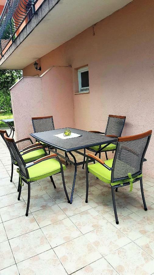 Apartments Saraden 보디체 외부 사진